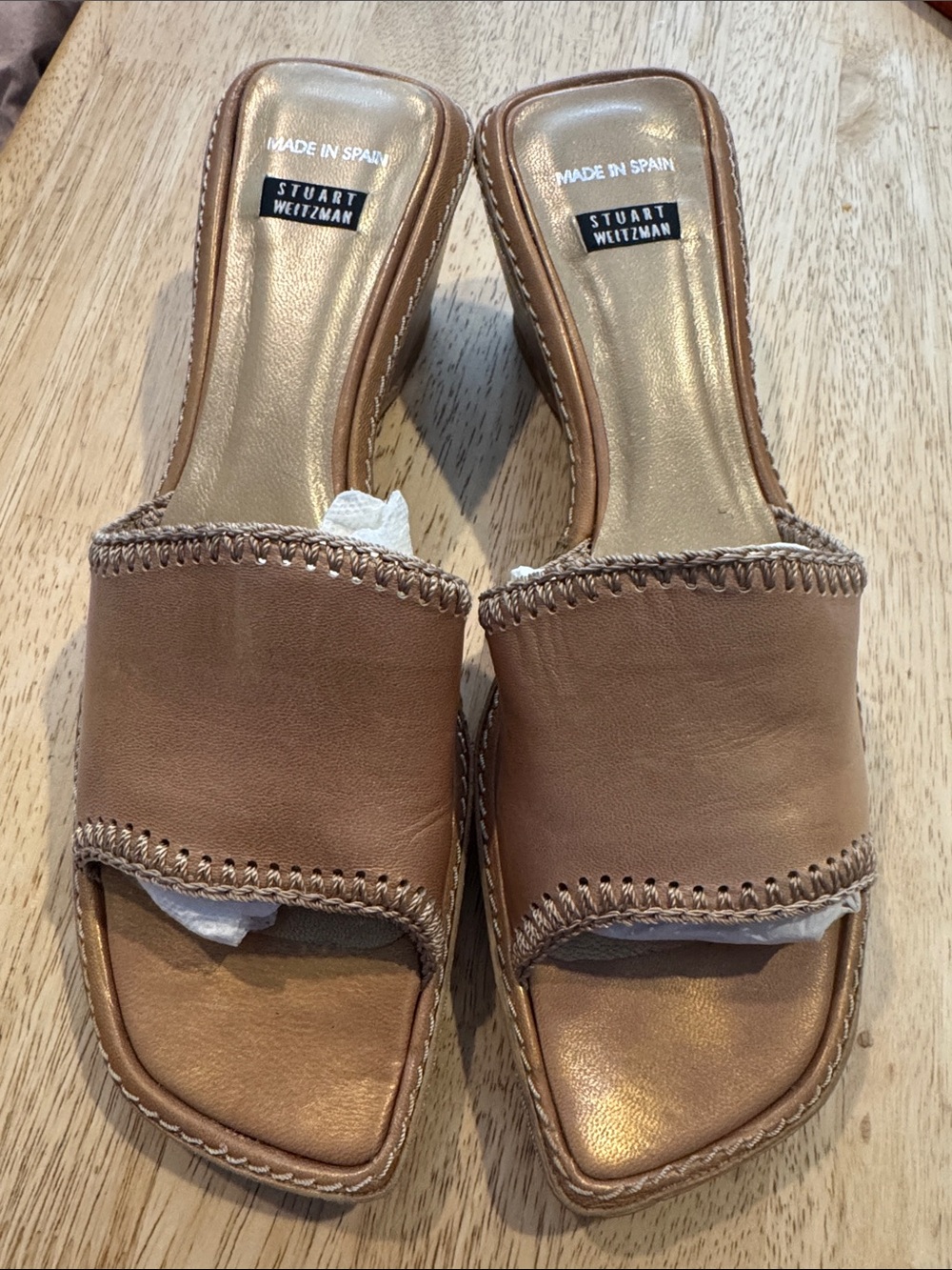 New Stuart Weitzman wedge slides. Size 8.5N